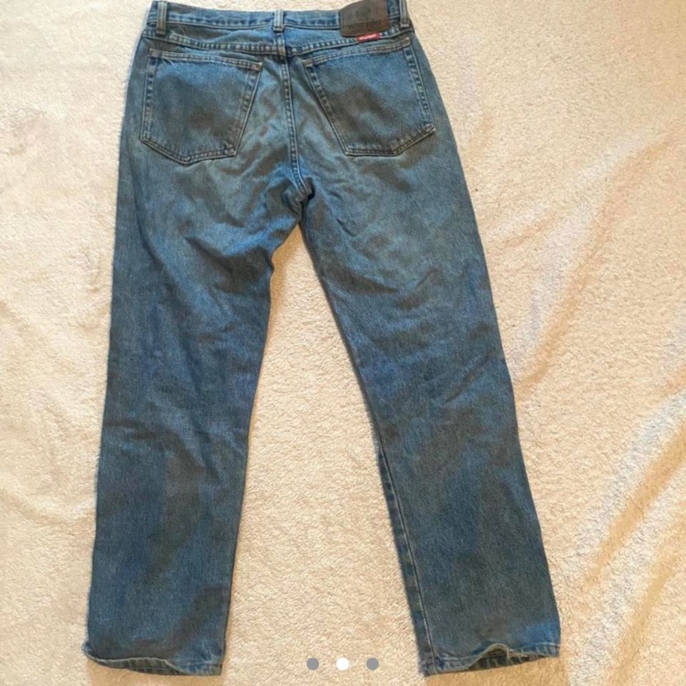 Authentic Wrangler High Wasted Jeans